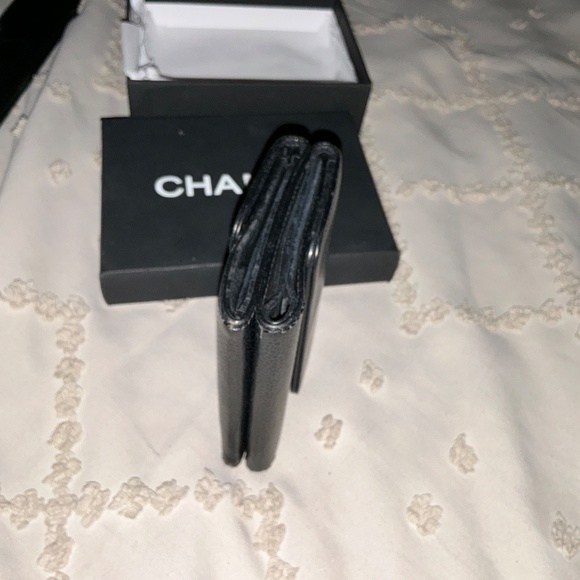 Chanel caviar leather preloved in excellent condition - Picture 4 of 14